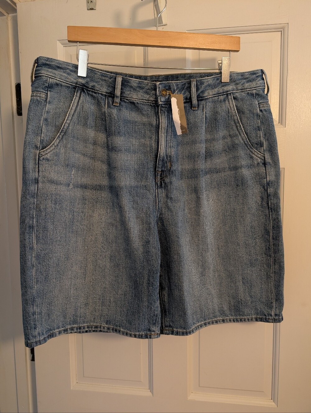 NWT J. Crew Womens Denim Jean Shorts Size 32 Blue High Waist Jorts Modest Pleats